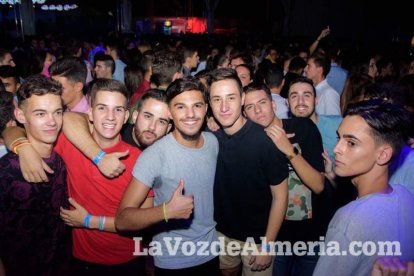 Caseta de Los 40 Principales y Guarapo Night en la Feria de Almeriía 2015. Fotos: Néstor Cánovas.