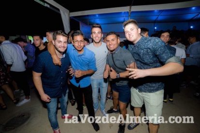 Caseta de Los 40 Principales y Guarapo Night en la Feria de Almeriía 2015. Fotos: Néstor Cánovas.