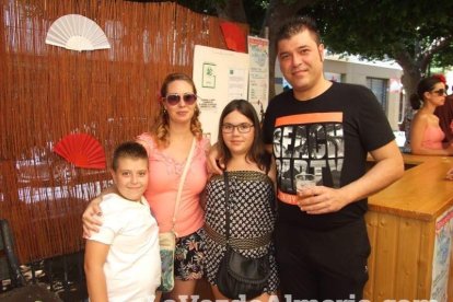 Feria del Mediodía en el ambigú de los 40 Principales y Kiosko del Mar.