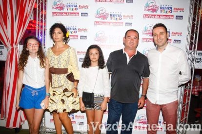 ¡Todos disfrutan de la Feria en la Caseta!