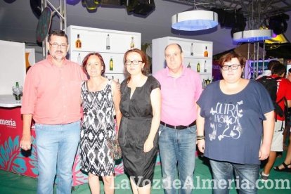 ¡Todos disfrutan de la Feria en la Caseta!