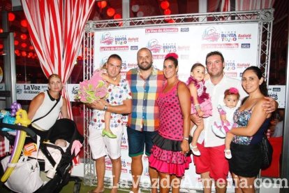 ¡Todos disfrutan de la Feria en la Caseta!