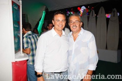 ¡Todos disfrutan de la Feria en la Caseta!