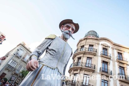 Batalla de flores de la Feria de Almería 2015. Fotos: Fran Muñoz.
