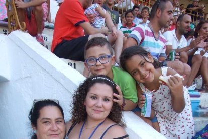 Espectáculo de Recortadores en la Plaza de Toros y bienvenida de la Casa Chopera a lor taurinos de EEUU en la Peña El Morato em la Feria d
