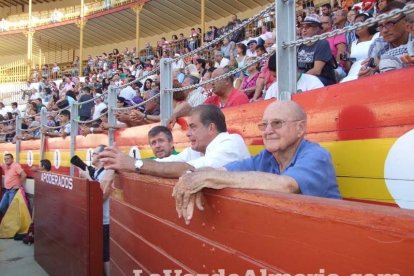 Espectáculo de Recortadores en la Plaza de Toros y bienvenida de la Casa Chopera a lor taurinos de EEUU en la Peña El Morato em la Feria d