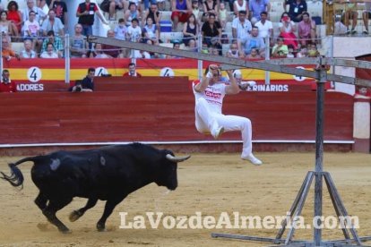 Espectáculo de Recortadores en la Plaza de Toros y bienvenida de la Casa Chopera a lor taurinos de EEUU en la Peña El Morato em la Feria d