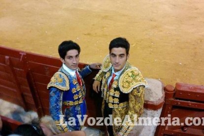 Espectáculo de Recortadores en la Plaza de Toros y bienvenida de la Casa Chopera a lor taurinos de EEUU en la Peña El Morato em la Feria d