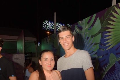 Caseta de Los 40 Principales y Guarapo Night en la Feria de Almeriía 2015. Fotos: Néstor Cánovas.