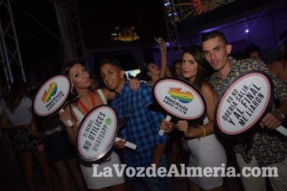 Caseta de Los 40 Principales y Guarapo Night en la Feria de Almeriía 2015. Fotos: Néstor Cánovas.