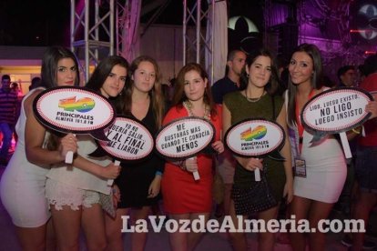 Caseta de Los 40 Principales y Guarapo Night en la Feria de Almeriía 2015. Fotos: Néstor Cánovas.