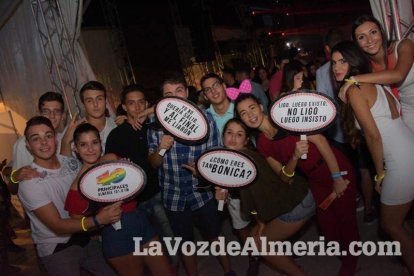 Caseta de Los 40 Principales y Guarapo Night en la Feria de Almeriía 2015. Fotos: Néstor Cánovas.