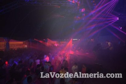 Caseta de Los 40 Principales y Guarapo Night en la Feria de Almeriía 2015. Fotos: Néstor Cánovas.