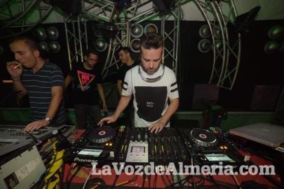 Caseta de Los 40 Principales y Guarapo Night en la Feria de Almeriía 2015. Fotos: Néstor Cánovas.