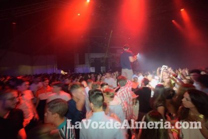 Caseta de Los 40 Principales y Guarapo Night en la Feria de Almeriía 2015. Fotos: Néstor Cánovas.