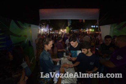 Caseta de Los 40 Principales y Guarapo Night en la Feria de Almeriía 2015. Fotos: Néstor Cánovas.