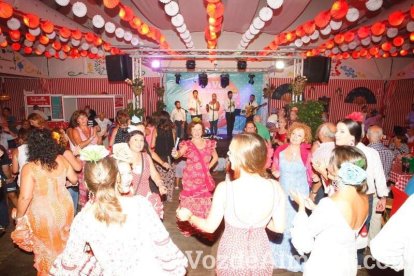 ¡En la caseta no se para ni un minuto!