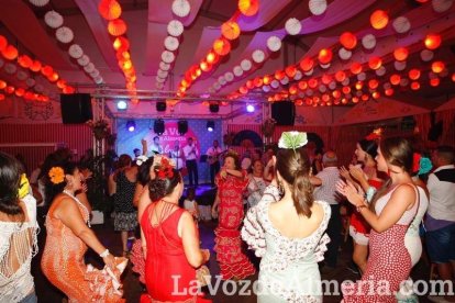 ¡En la caseta no se para ni un minuto!