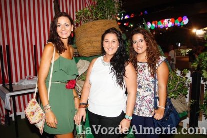 Cada vez más personas se suman a la fiesta.