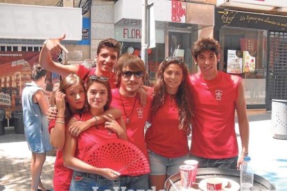 Feria del Mediodía en el centro de Almería. La Gitanica, Premium y La Plazuela.