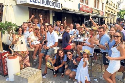 Feria del Mediodía en el centro de Almería. La Gitanica, Premium y La Plazuela.