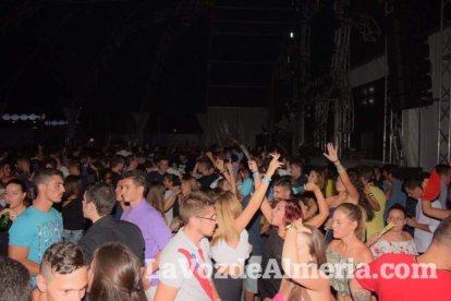 Caseta de Los 40 Principales y Guarapo Night en la Feria de Almeriía 2015. Fotos: Néstor Cánovas.