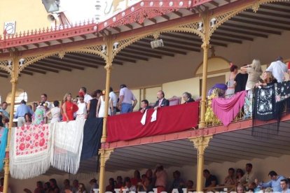 Festejo taurino con los toreros Enrique Ponce, José María Manzanares y Miguel Ángel Perera.
