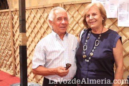 ¡Comienza a tocar la charanga de La Voz de Almería en la caseta!
