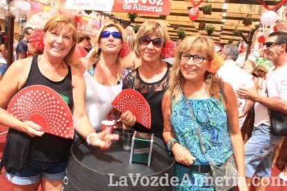 Nadie quiere perderse el último día de Feria de Mediodía.