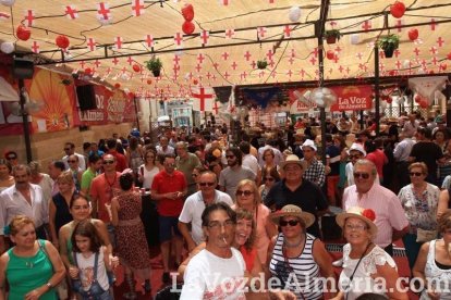 Nadie quiere perderse el último día de Feria de Mediodía.