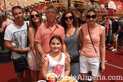 Nadie quiere perderse el último día de Feria de Mediodía.