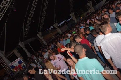 Caseta de Los 40 Principales y Guarapo Night en la Feria de Almeriía 2015. Fotos: Néstor Cánovas.