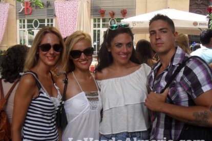 Feria del Mediodía en el centro de Almería, La Gitanica y La Plazuela.