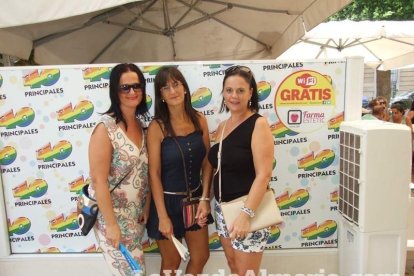 Feria del Mediodía en el ambigú de los 40 Principales y Kiosko del Mar.