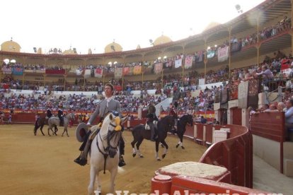 Corrida de rejones en la Plaza de Toros de Almería.