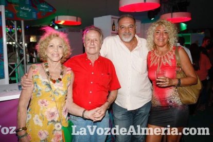 Fotos de la caseta de noche de LA VOZ del día sábado 29 de agosto