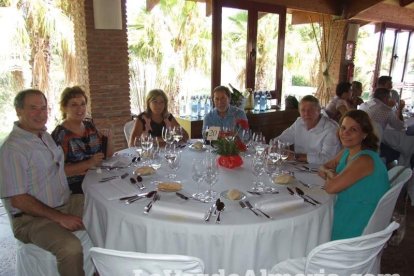 El Restaurante Club de Golf Playa Serena, en Roquetas de Mar, acogió la comida anual de inicio de campaña de Hortamar. Fotos: J. A. Barrio
