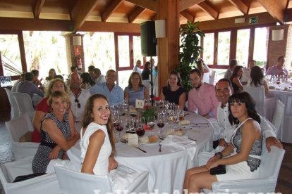 El Restaurante Club de Golf Playa Serena, en Roquetas de Mar, acogió la comida anual de inicio de campaña de Hortamar. Fotos: J. A. Barrio