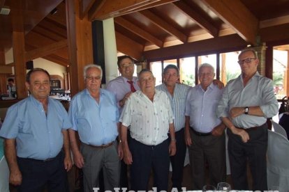 El Restaurante Club de Golf Playa Serena, en Roquetas de Mar, acogió la comida anual de inicio de campaña de Hortamar. Fotos: J. A. Barrio