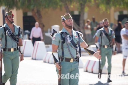 Más de 3.000 personas asisten al 95 aniversario de La Legión.El ministro de Defensa Morenés preside un acto conmemorativo que coincide co