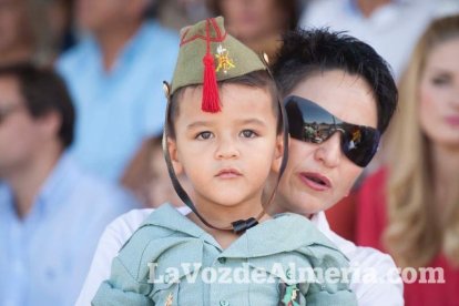 Más de 3.000 personas asisten al 95 aniversario de La Legión.El ministro de Defensa Morenés preside un acto conmemorativo que coincide co