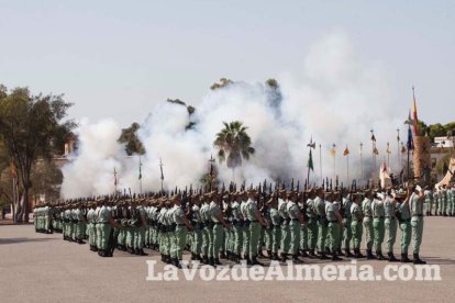 Más de 3.000 personas asisten al 95 aniversario de La Legión.El ministro de Defensa Morenés preside un acto conmemorativo que coincide co
