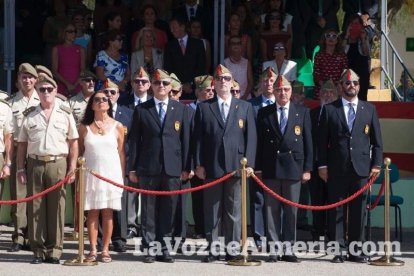 Más de 3.000 personas asisten al 95 aniversario de La Legión.El ministro de Defensa Morenés preside un acto conmemorativo que coincide co