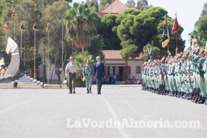 Más de 3.000 personas asisten al 95 aniversario de La Legión.El ministro de Defensa Morenés preside un acto conmemorativo que coincide co