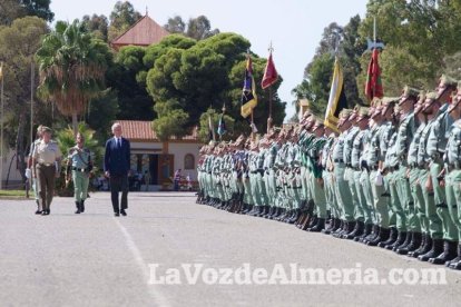 Más de 3.000 personas asisten al 95 aniversario de La Legión.El ministro de Defensa Morenés preside un acto conmemorativo que coincide co