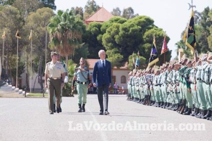 Más de 3.000 personas asisten al 95 aniversario de La Legión.El ministro de Defensa Morenés preside un acto conmemorativo que coincide co