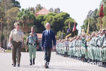 Más de 3.000 personas asisten al 95 aniversario de La Legión.El ministro de Defensa Morenés preside un acto conmemorativo que coincide co