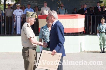 Más de 3.000 personas asisten al 95 aniversario de La Legión.El ministro de Defensa Morenés preside un acto conmemorativo que coincide co
