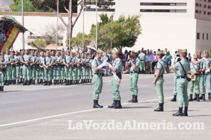 Más de 3.000 personas asisten al 95 aniversario de La Legión.El ministro de Defensa Morenés preside un acto conmemorativo que coincide co