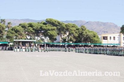 Más de 3.000 personas asisten al 95 aniversario de La Legión.El ministro de Defensa Morenés preside un acto conmemorativo que coincide co